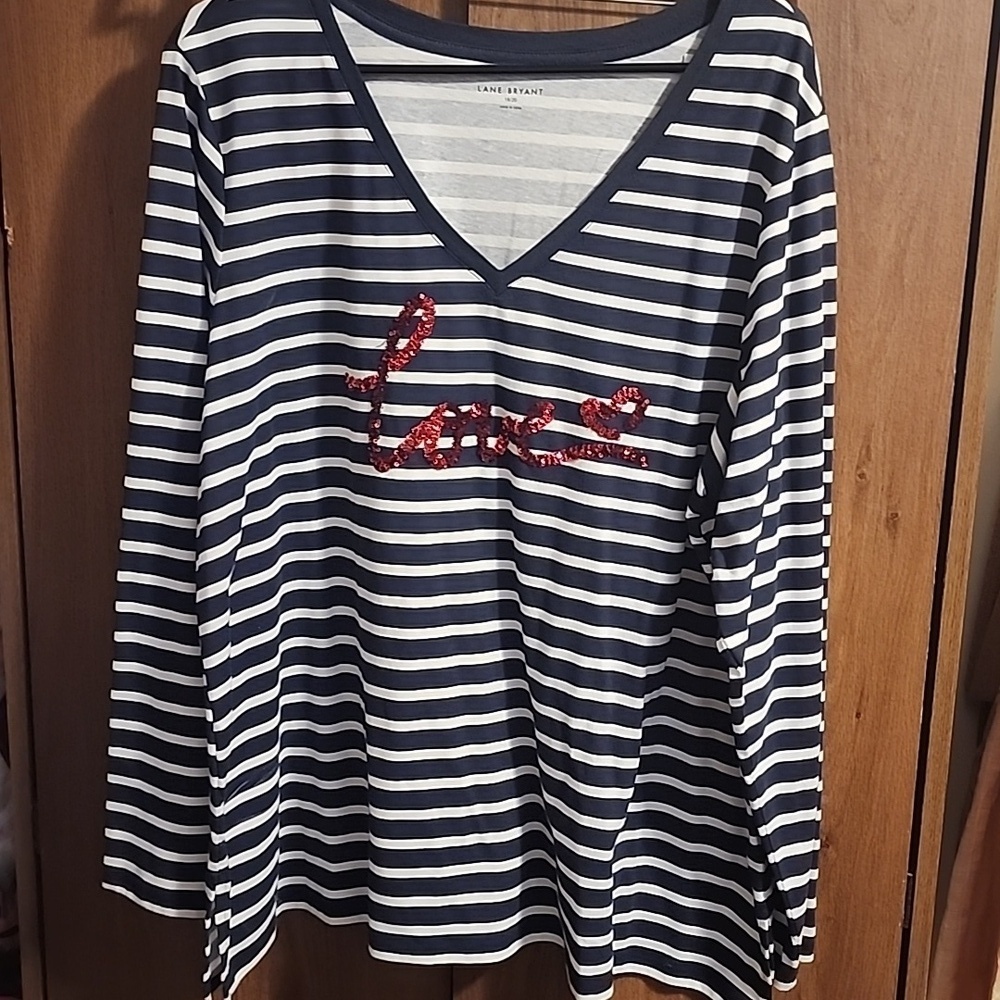 Lane Bryant Classic Sequin Graphic Shirt  18/20 Red ❤️ Love NWT